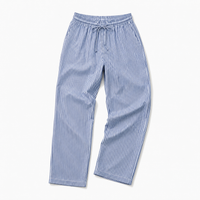 Blau weiß gestreifte Hose